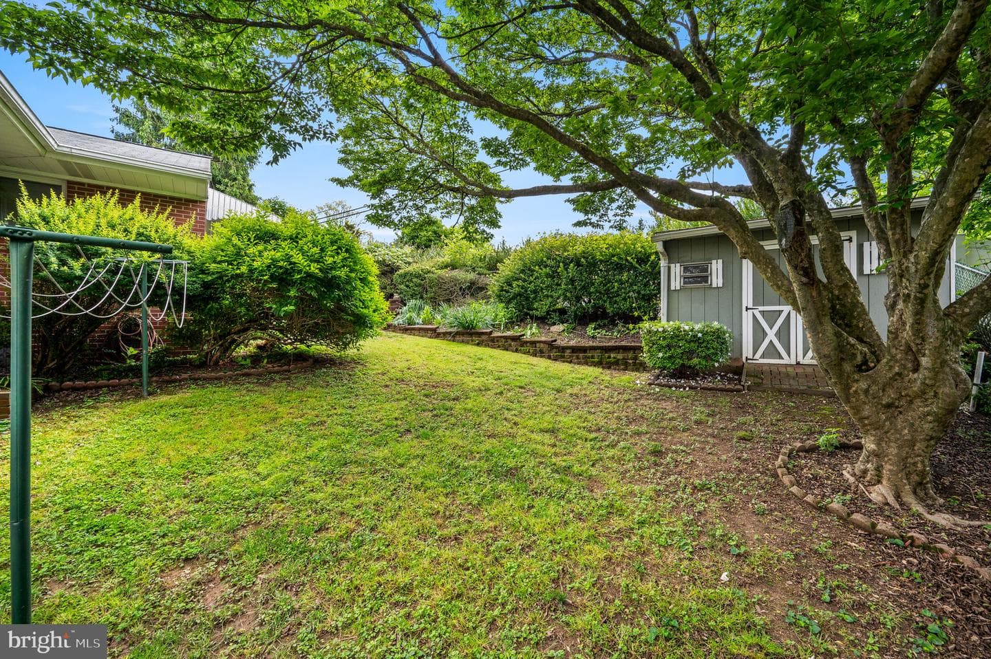 308 W Ashbridge Street photo 22