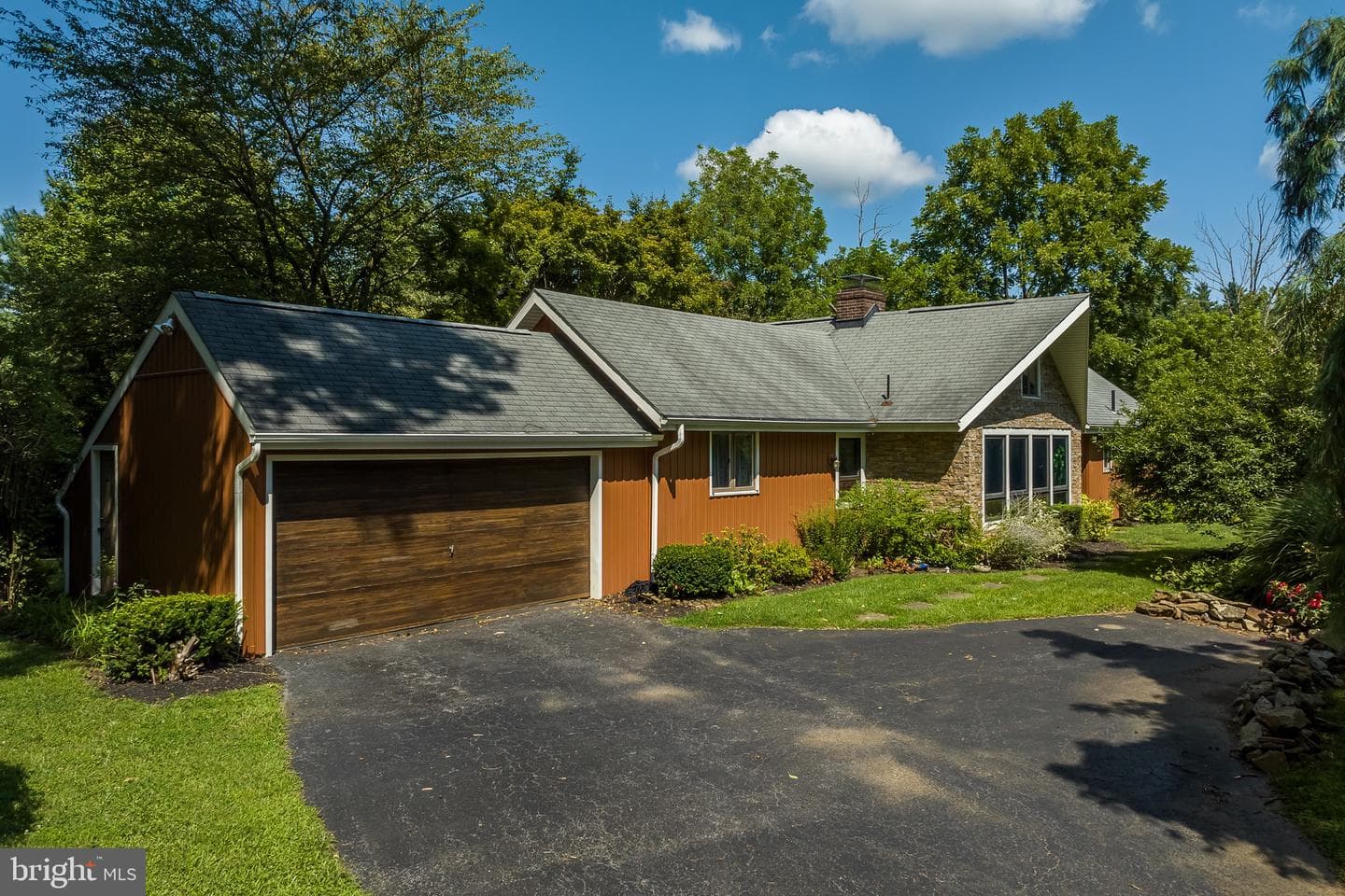 698 Spruce Drive photo 20