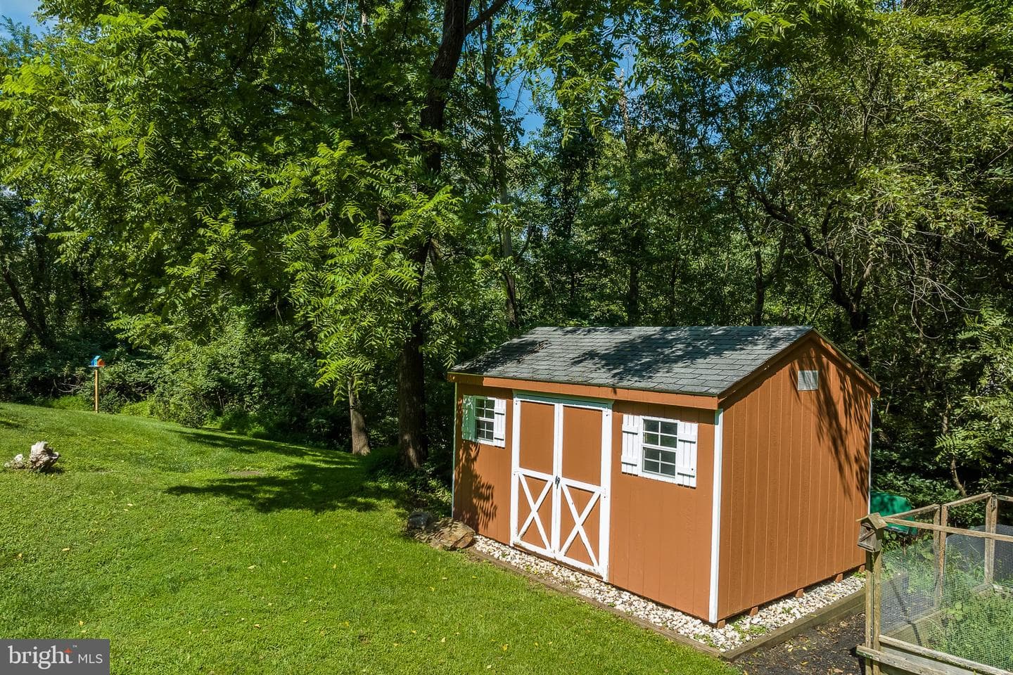 698 Spruce Drive photo 31