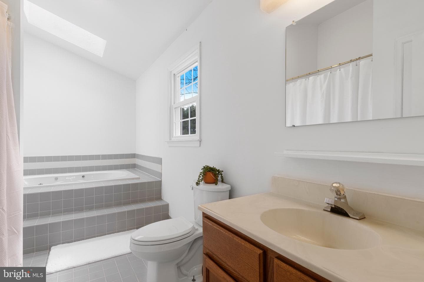 917 River View Circle photo 32