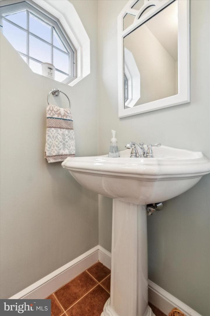 56 Croton Road photo 7