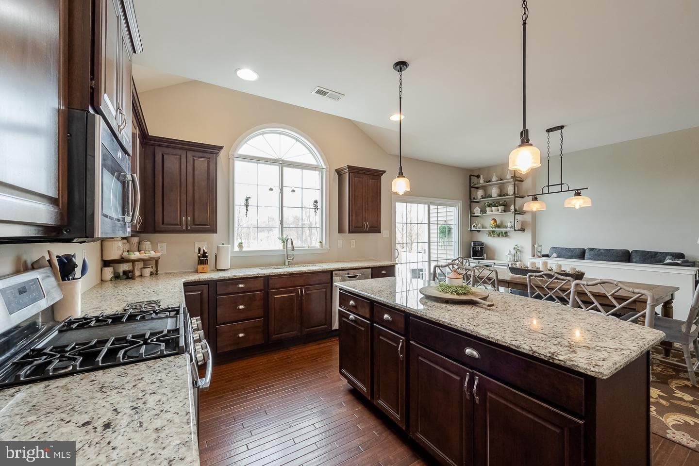 1017 Woodruff Road photo 8