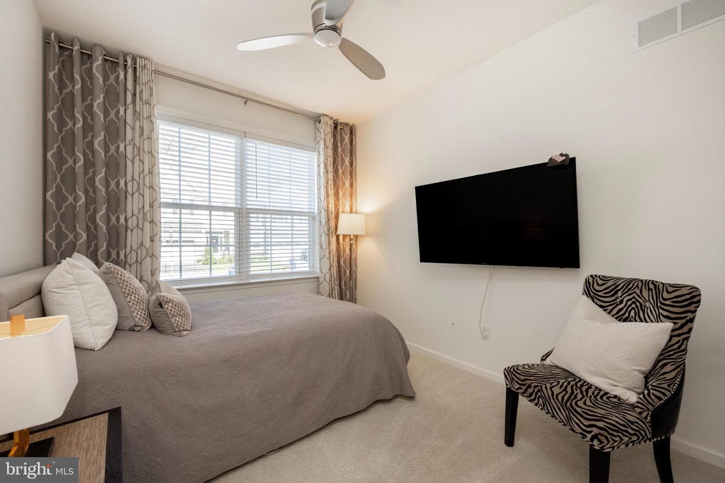 1104 Vernon Way photo 12