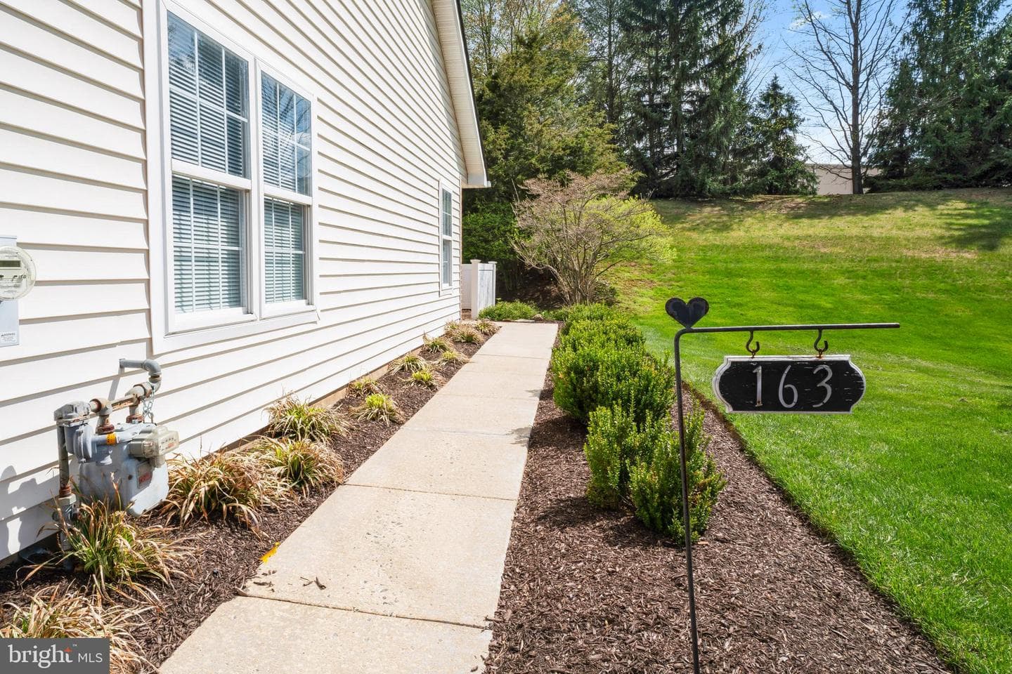 163 Village Way #8d photo 5