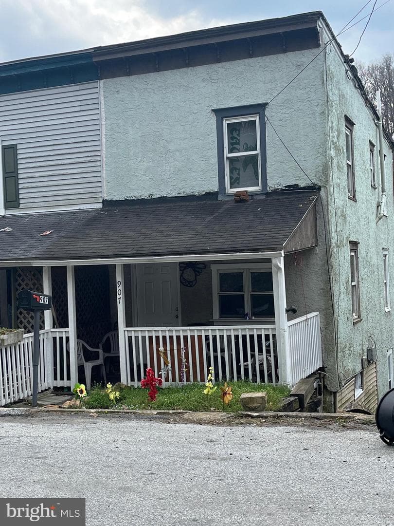 907 Wagontown Road