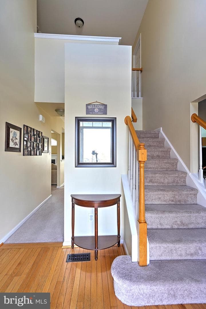 103 Winston Way photo 6