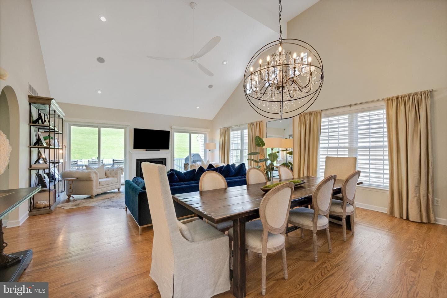 136 Hoylake Court photo 6