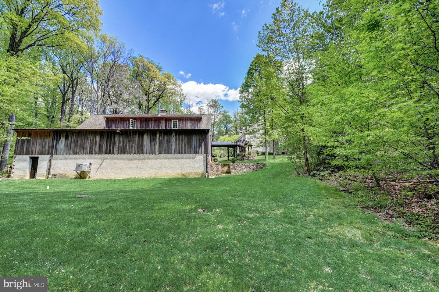 2099 Bodine Road photo 58