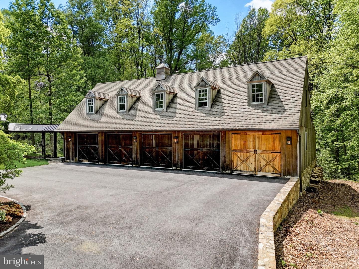 2099 Bodine Road photo 60