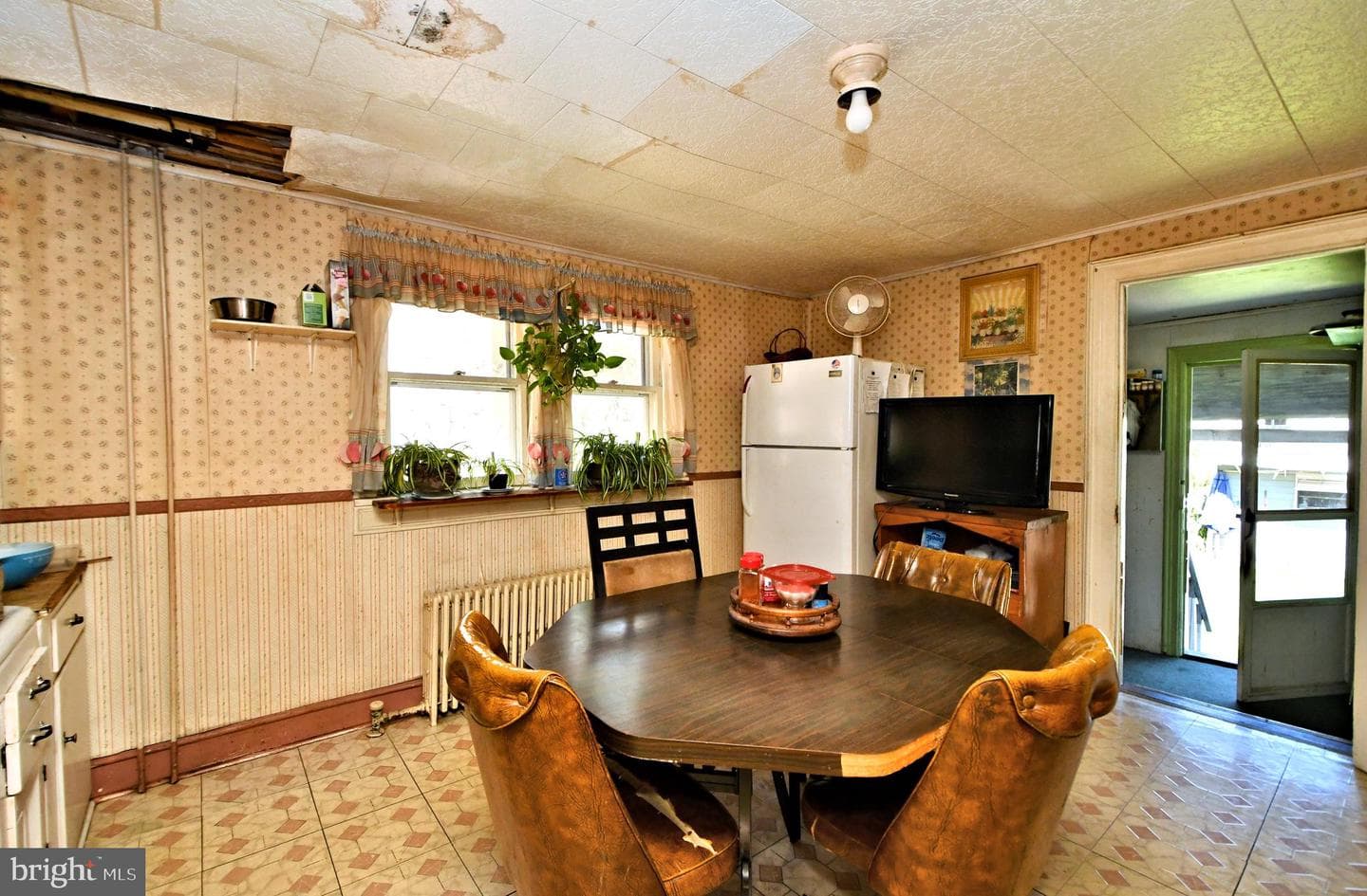 46 Walnut Street photo 13