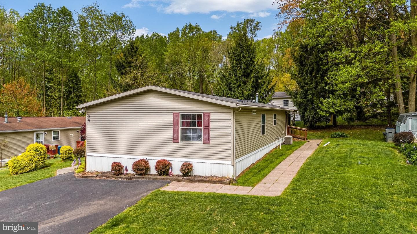 29 Reid Drive photo 5