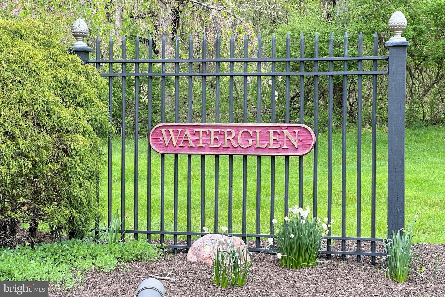 1685 Waterglen Drive photo 3