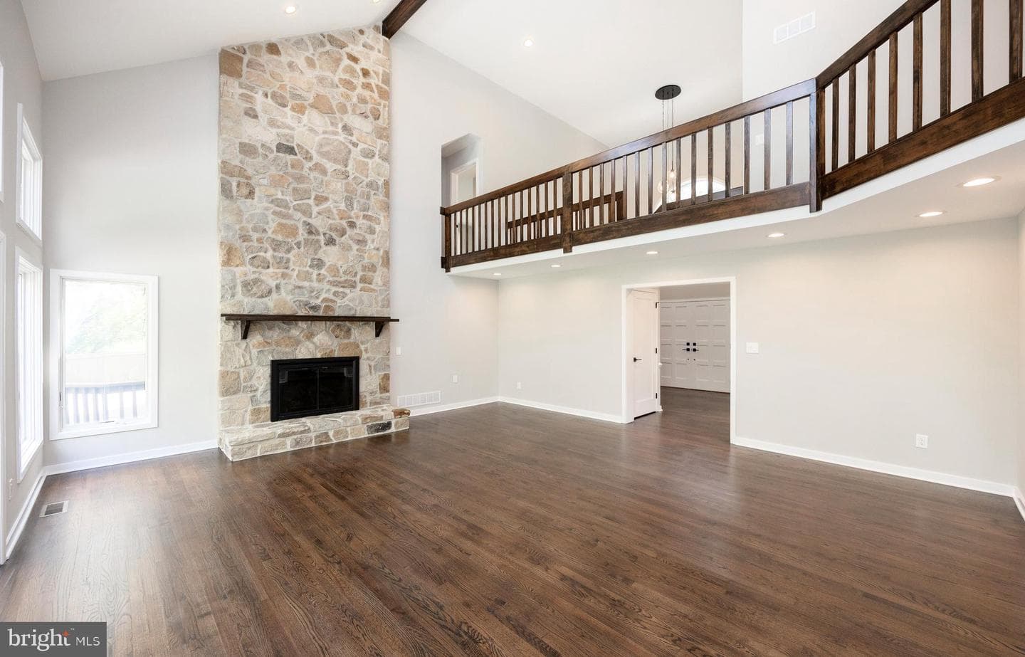 1685 Waterglen Drive photo 7