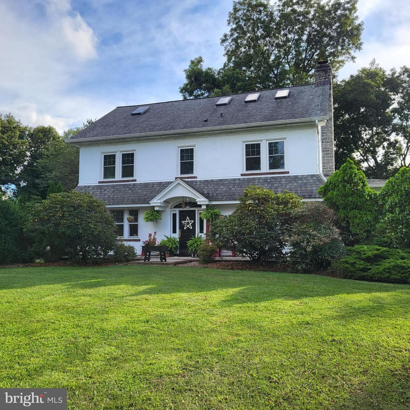 1100 Horseshoe Pike photo 2