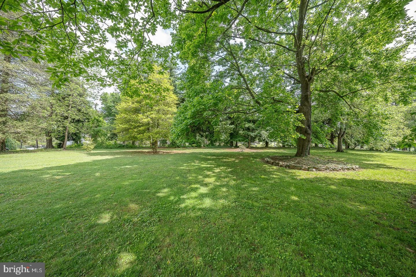 1100 Horseshoe Pike photo 58