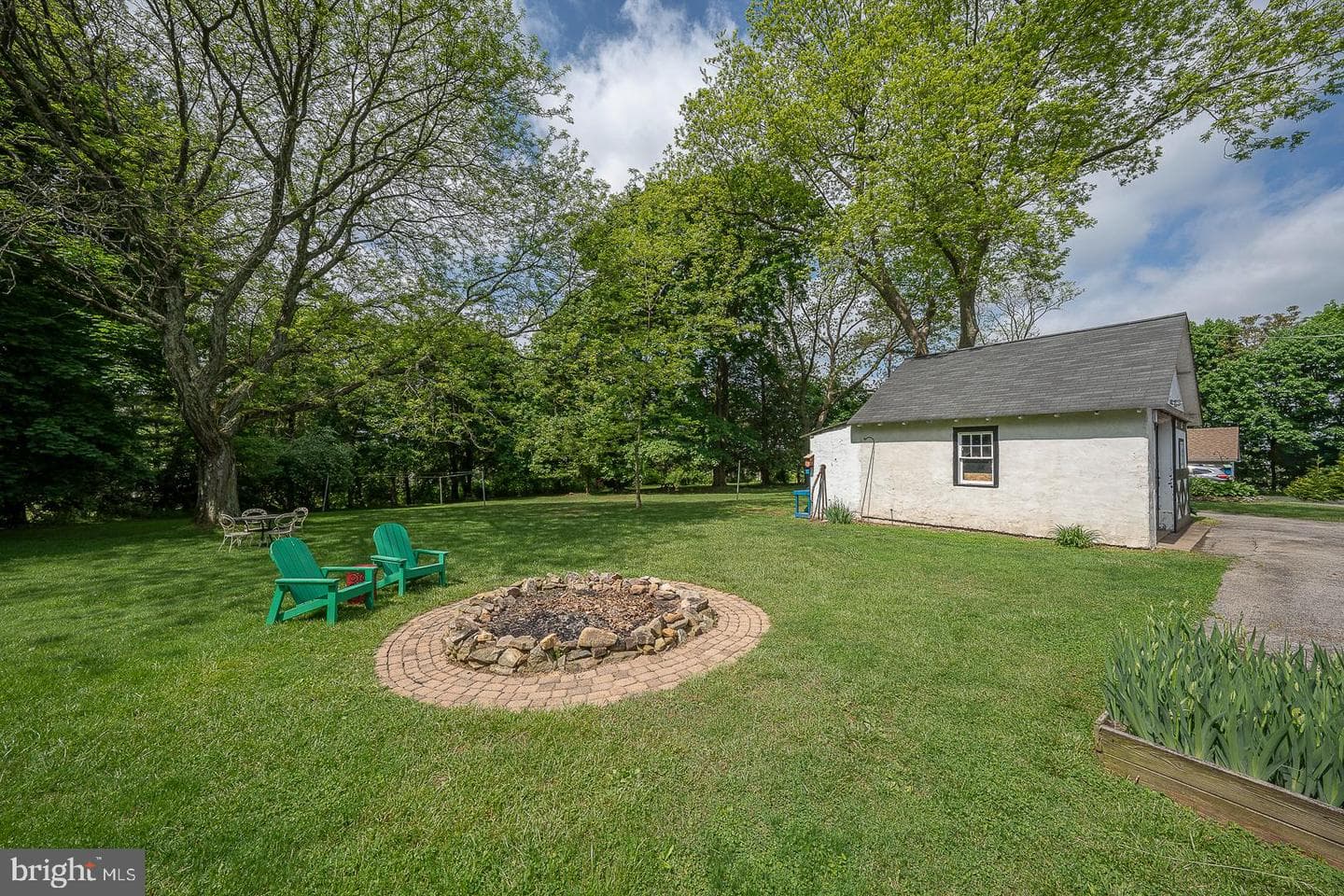 1100 Horseshoe Pike photo 62
