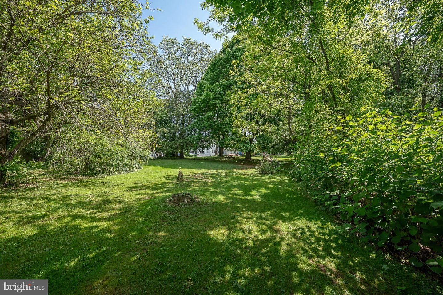 1100 Horseshoe Pike photo 71