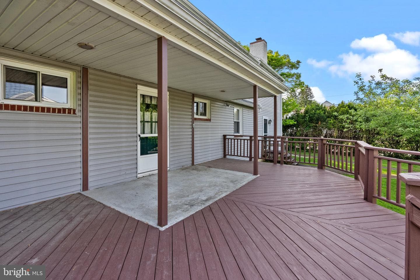 609 Green Avenue photo 32