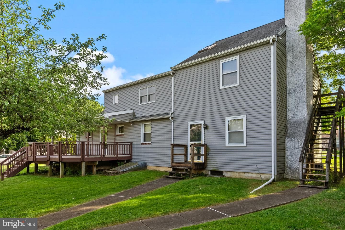 609 Green Avenue photo 33