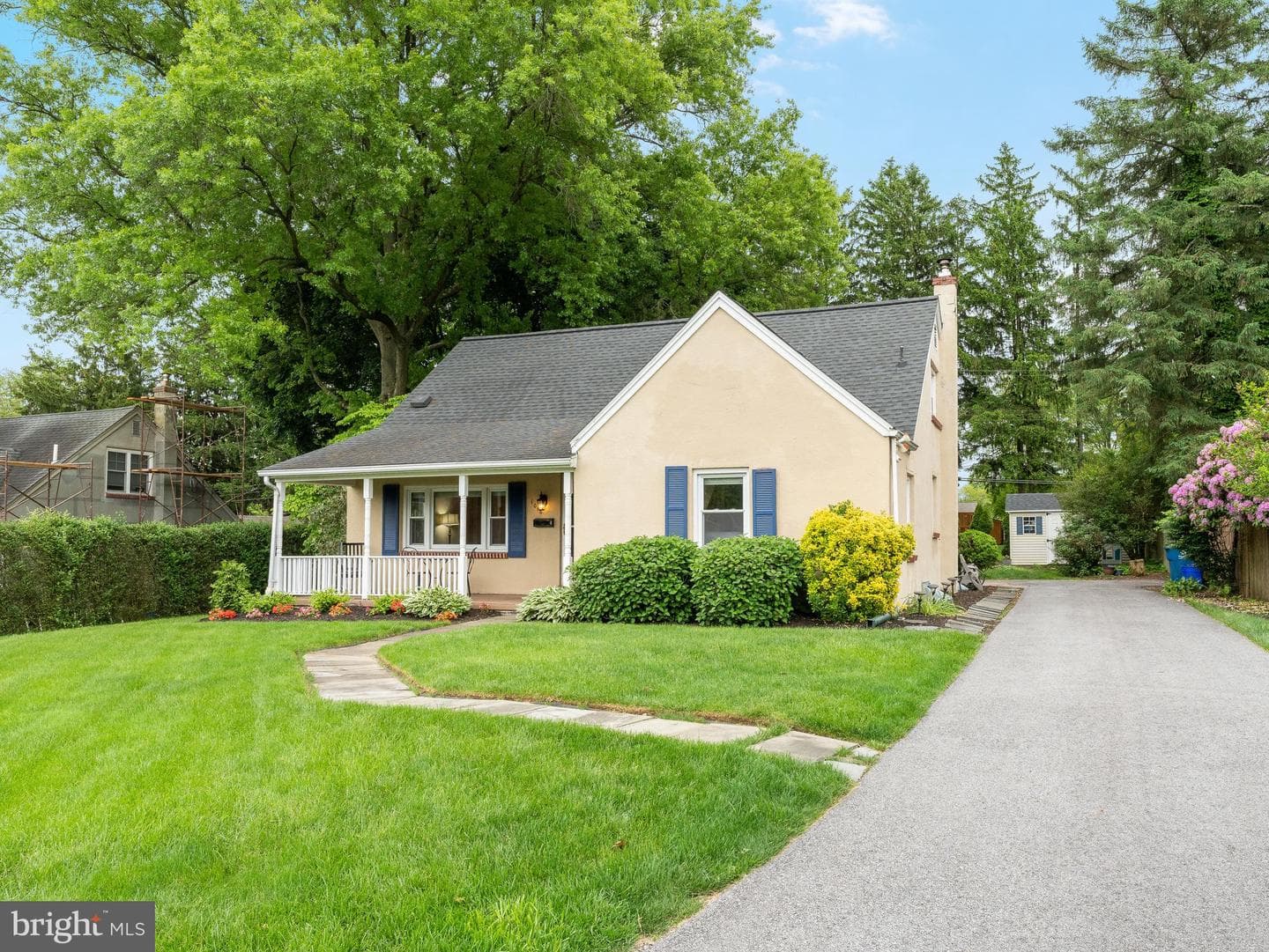 1016 Faustina Drive photo 3