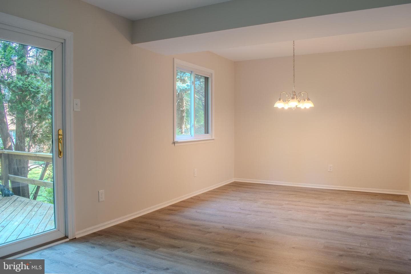 104 Camsten Court photo 15