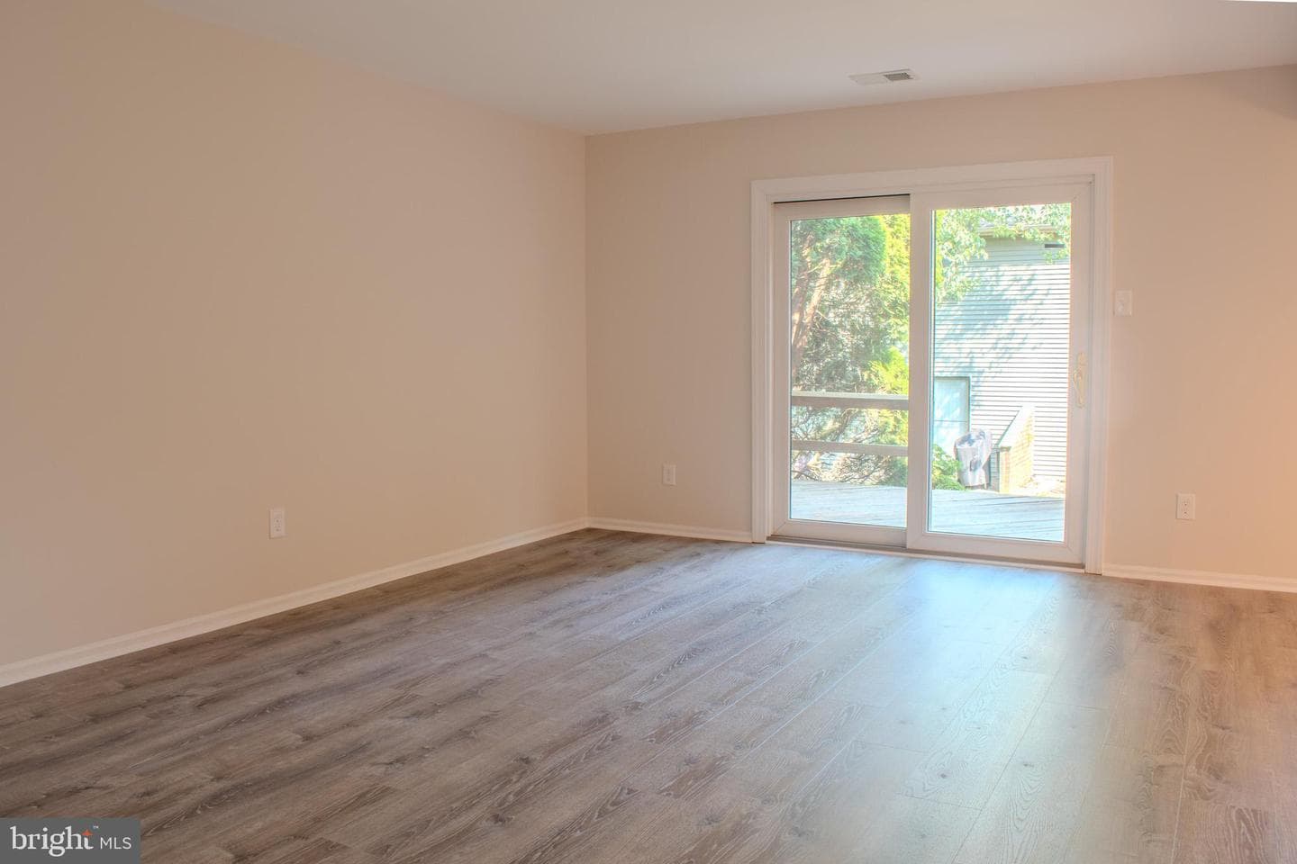 104 Camsten Court photo 18