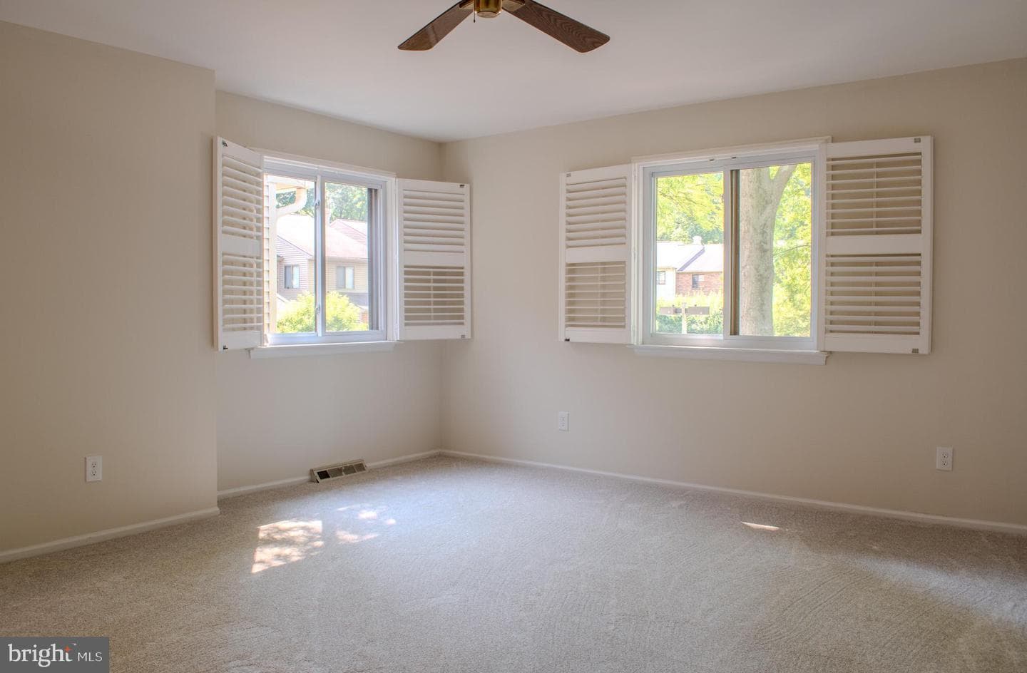104 Camsten Court photo 21