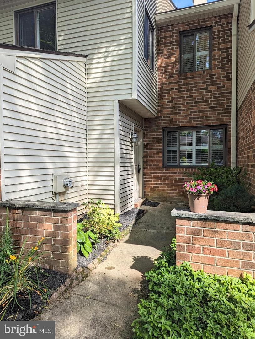 104 Camsten Court photo 4
