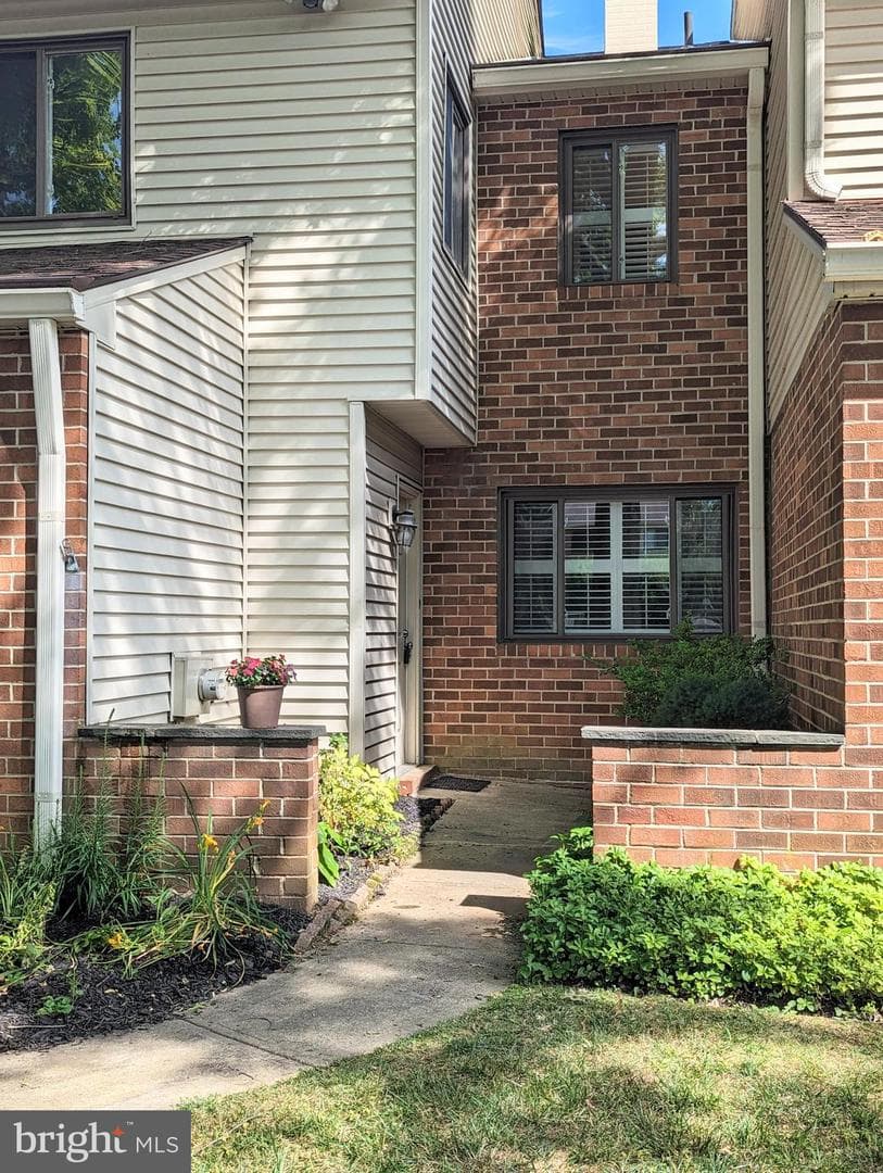 104 Camsten Court photo 5