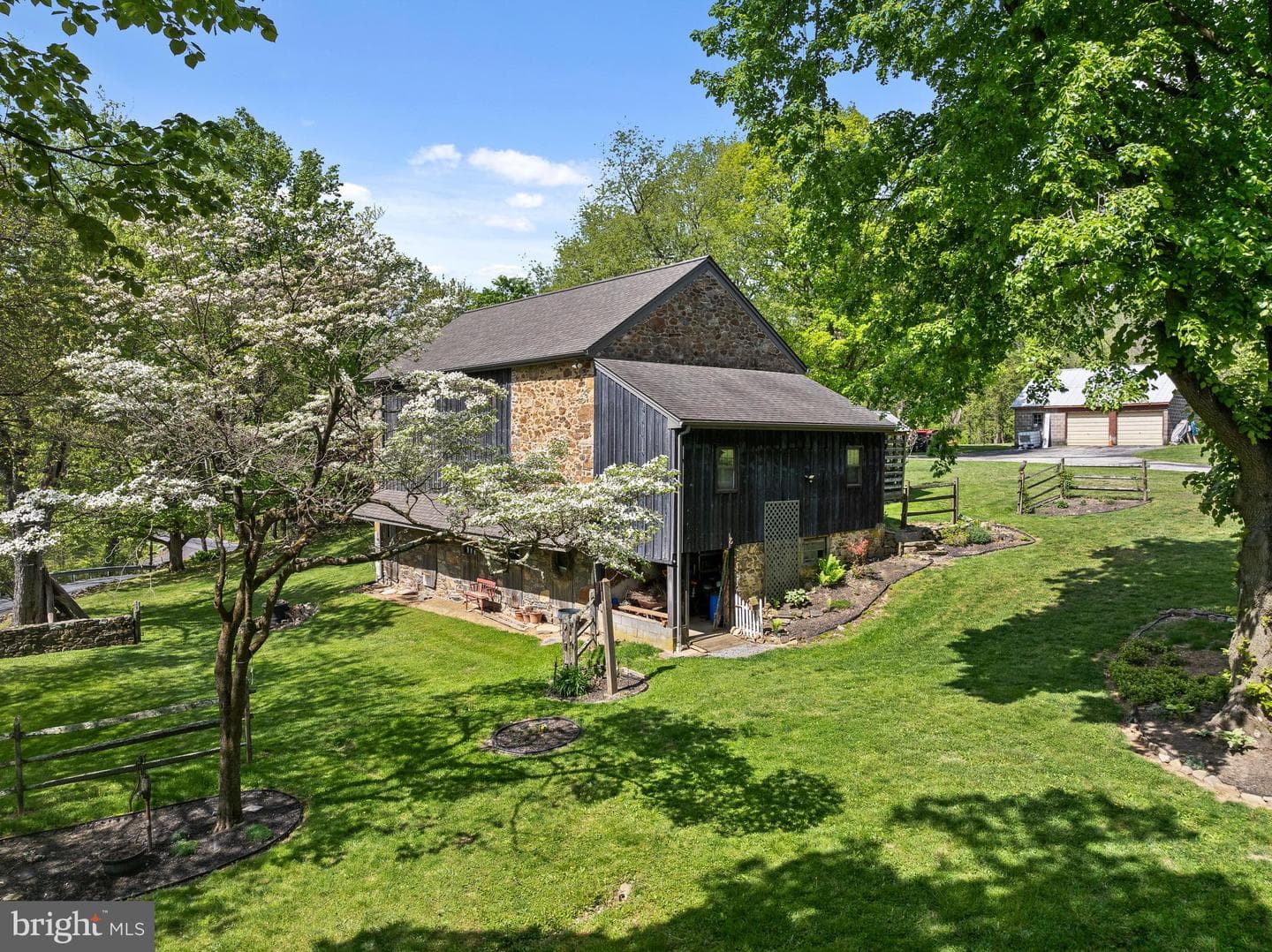 1541 Street Road photo 5