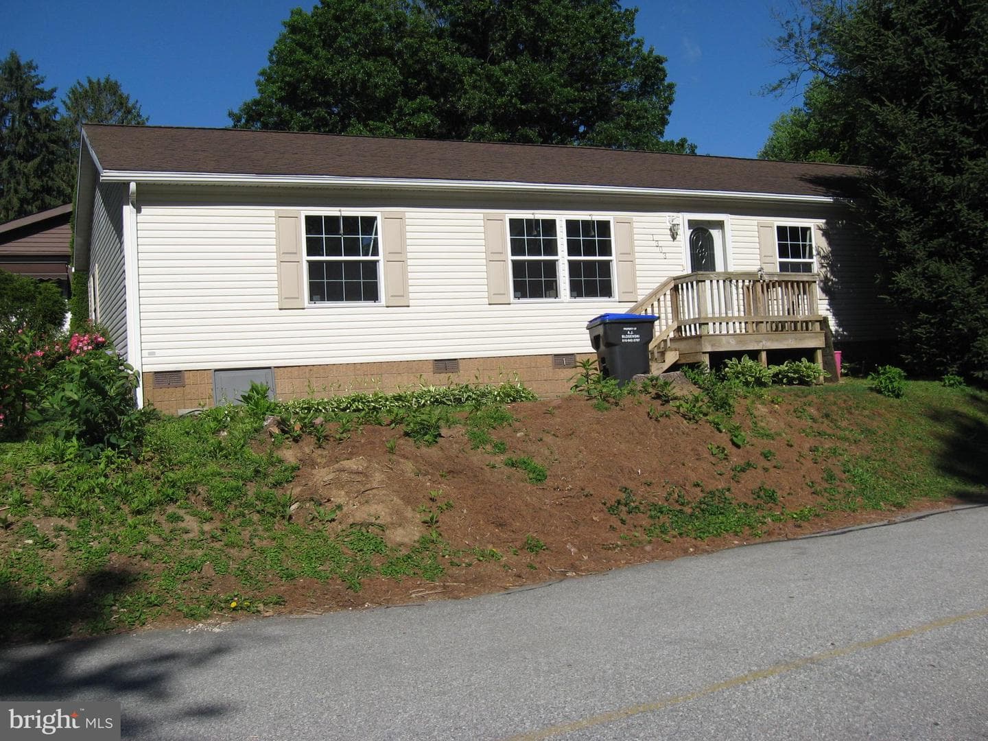 1303 Stayman Street photo 2