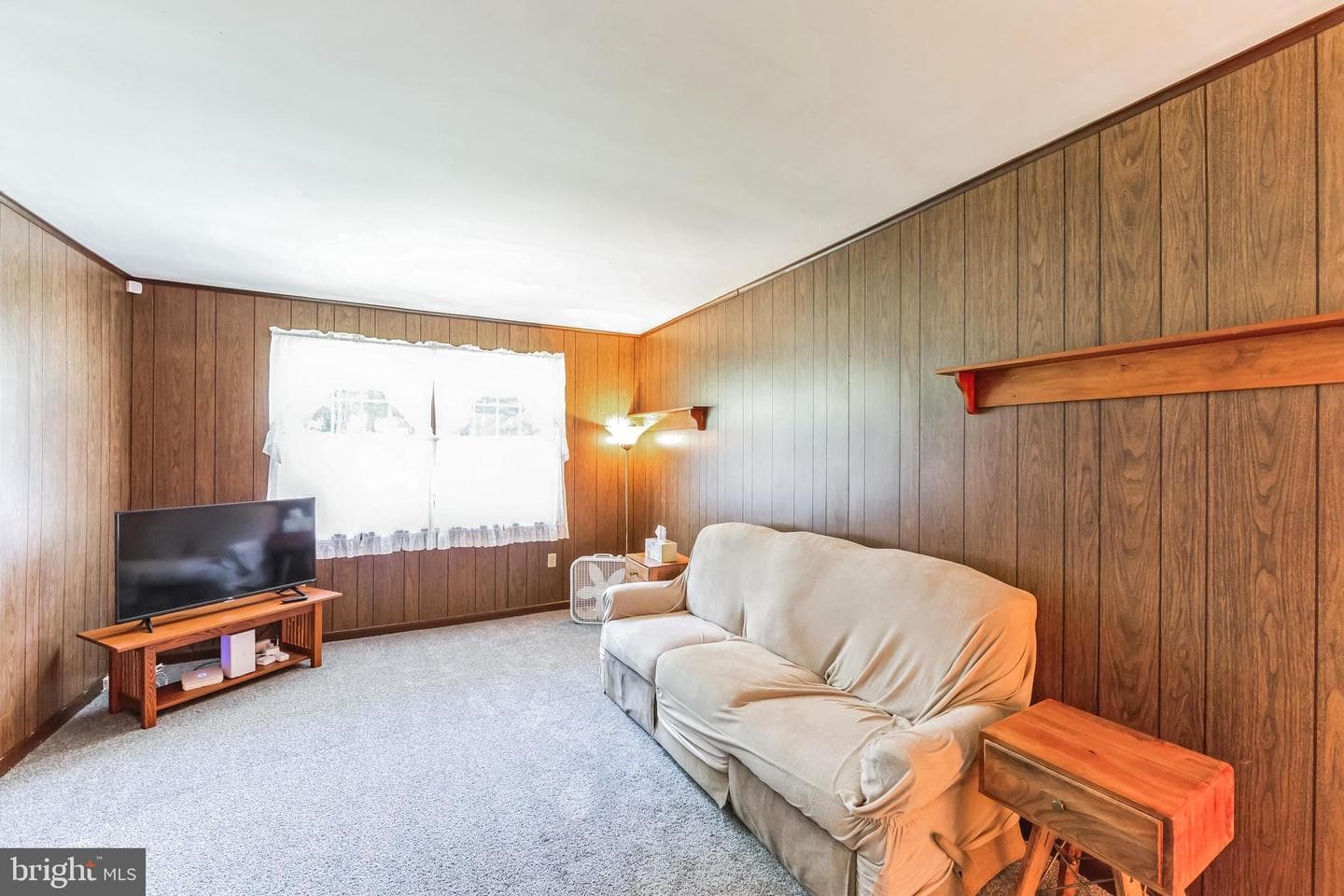 1038 W Kings Highway photo 31