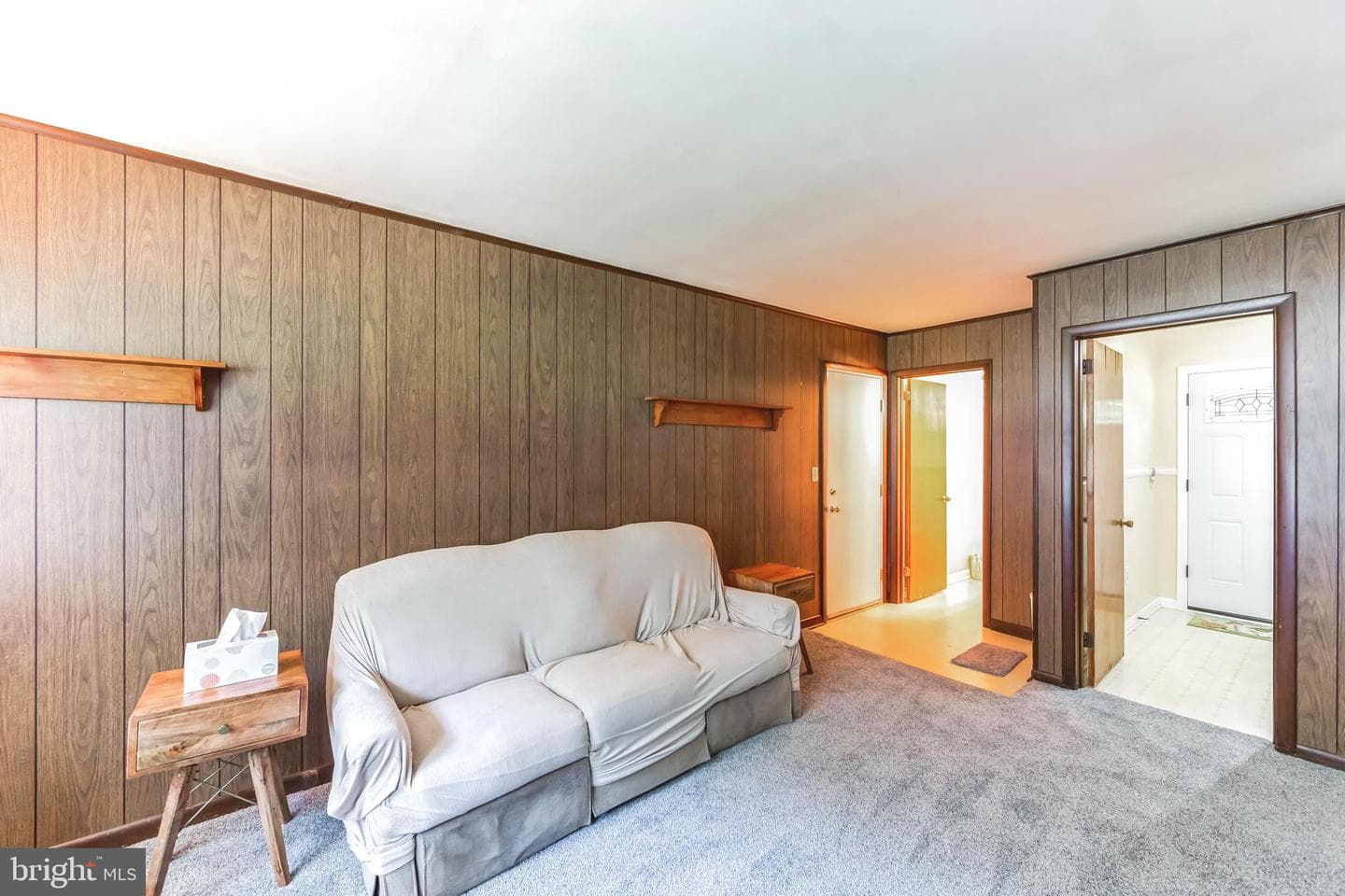1038 W Kings Highway photo 32