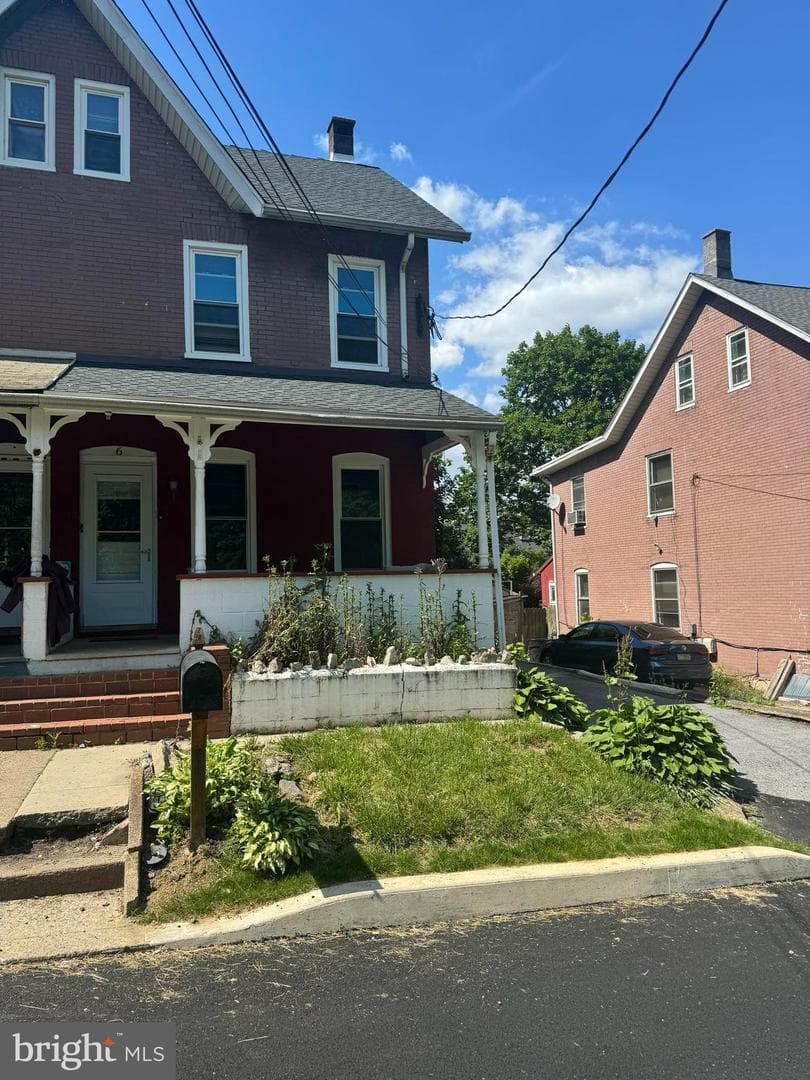 6 Woodland Avenue photo 1