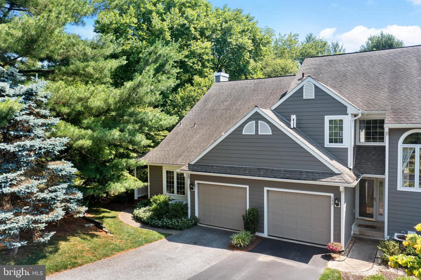 201 E Village Lane photo 45