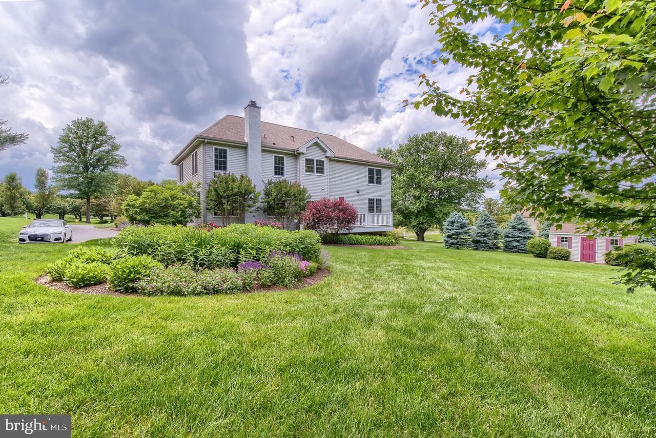 6 Edward Drive photo 39
