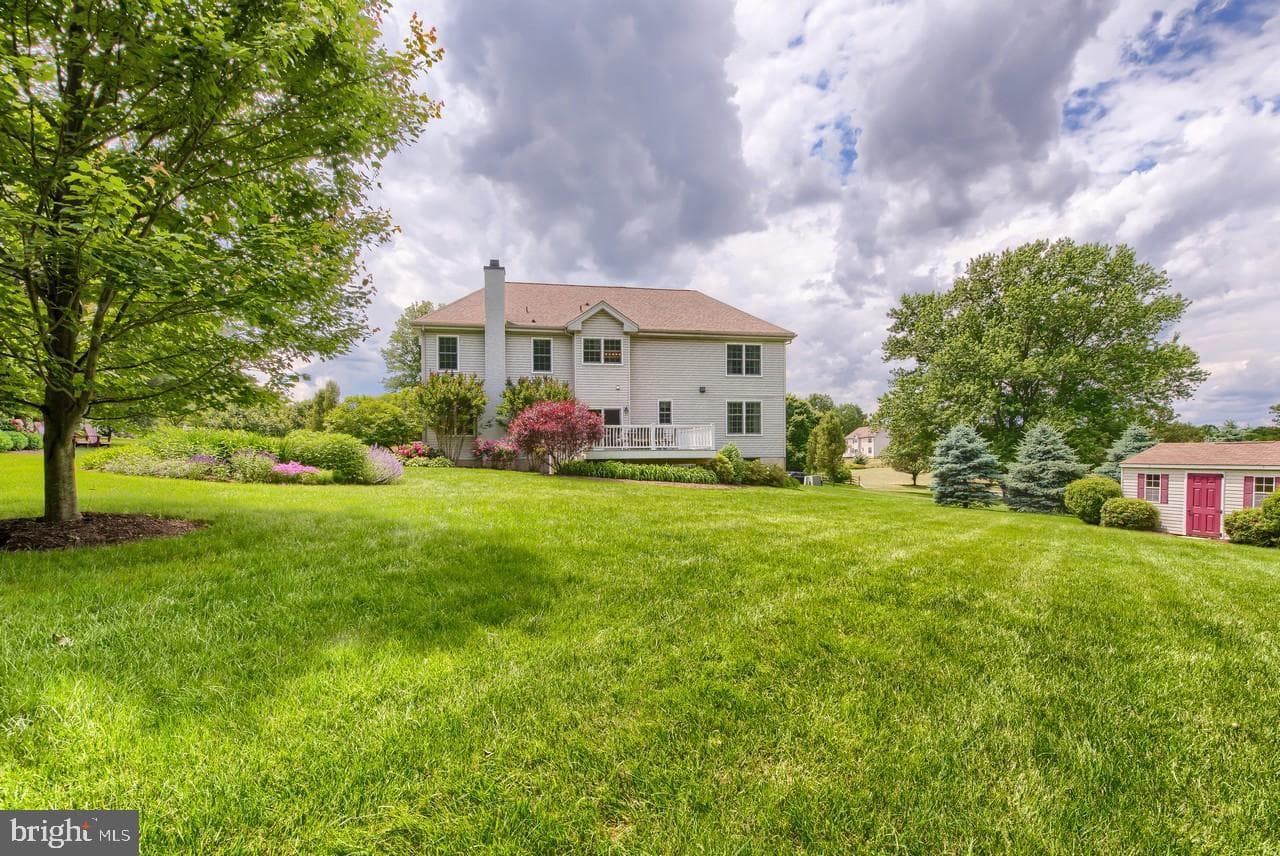 6 Edward Drive photo 40