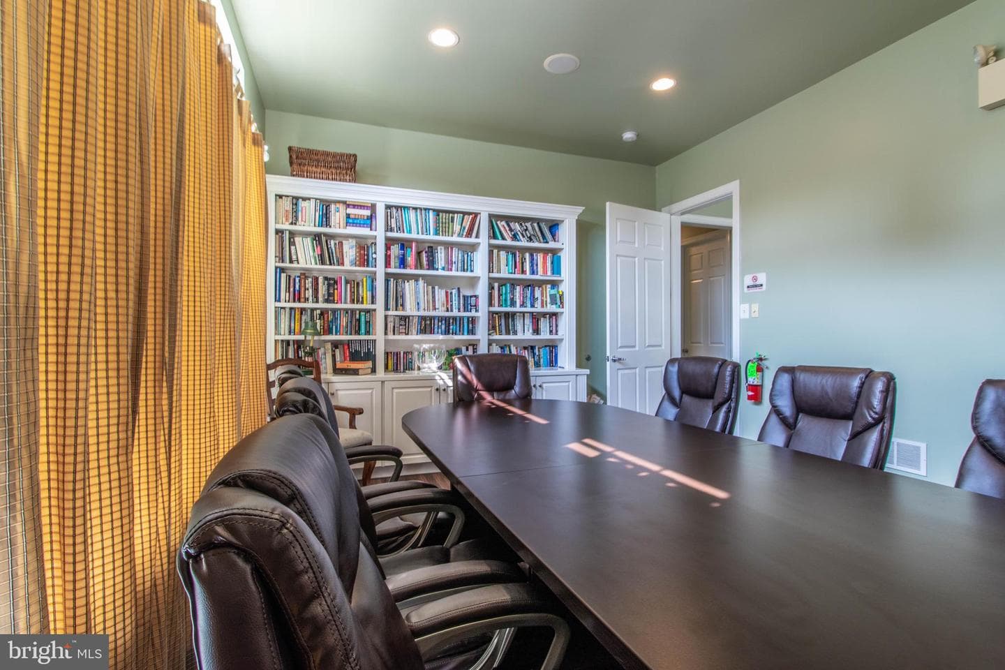 421 Megan Court photo 39