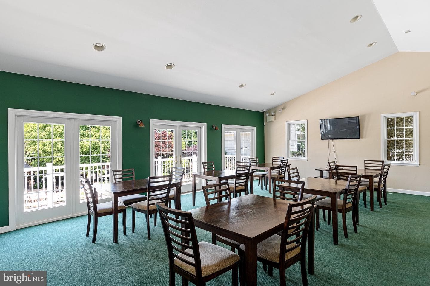 105 Saint Andrews Drive photo 62