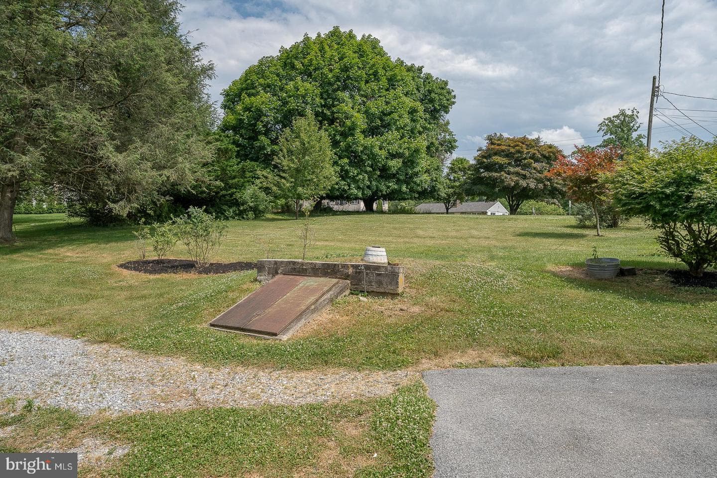 575 W Boot Road photo 35