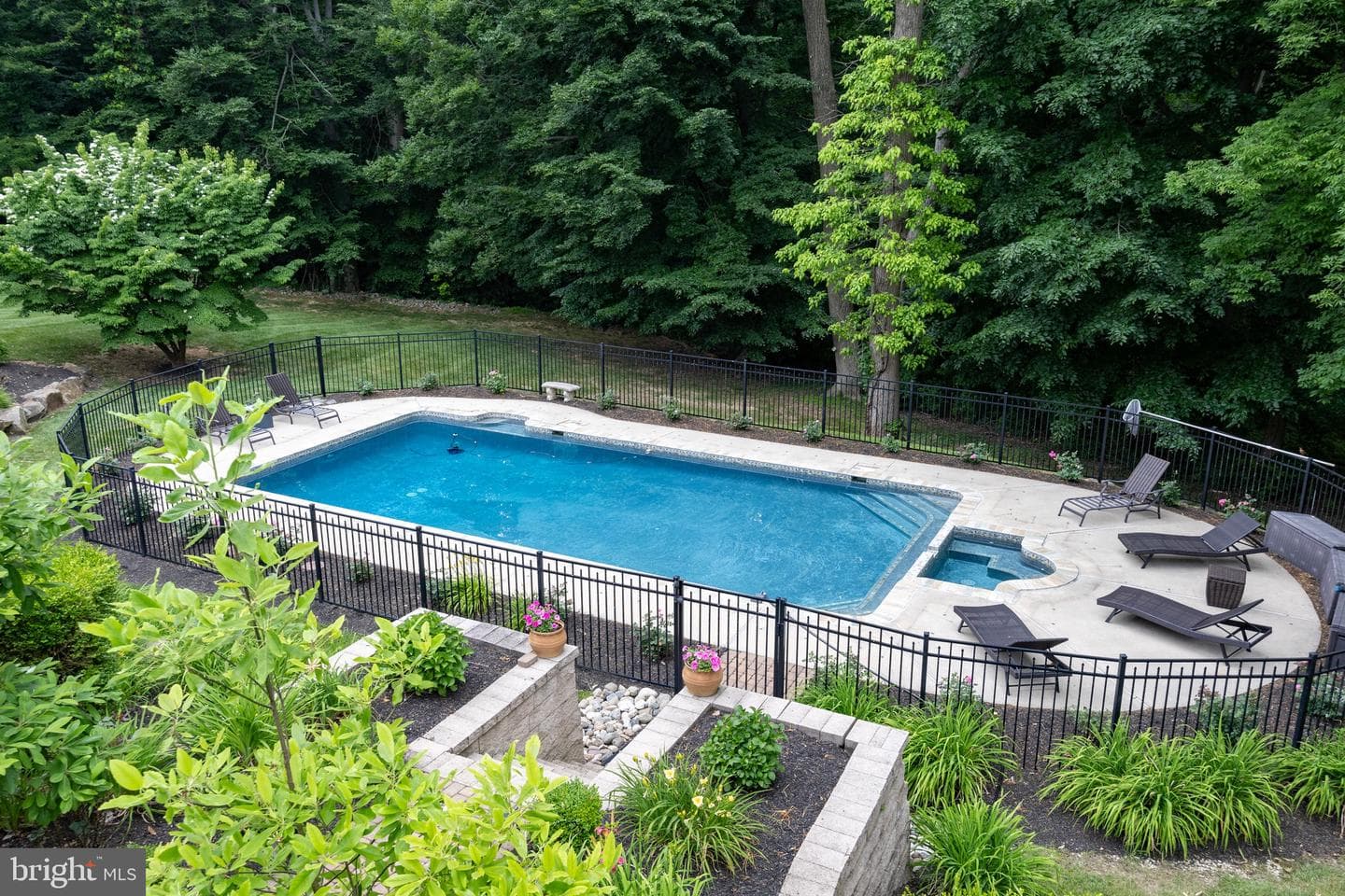 53 Devyn Drive photo 36