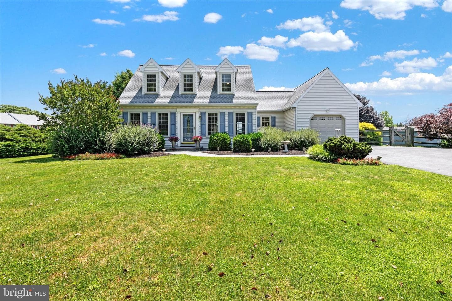 26 Henley Way photo 3