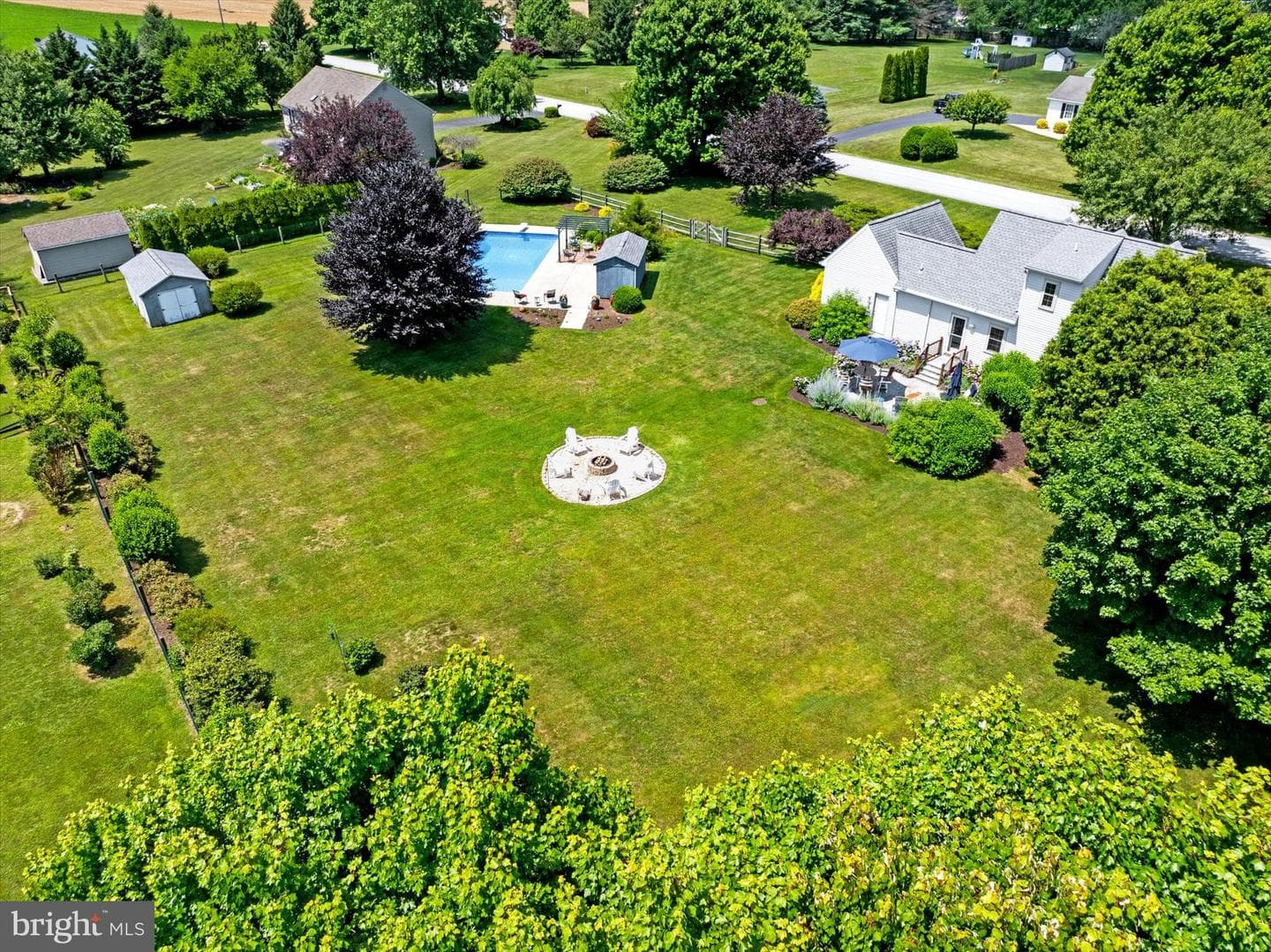 26 Henley Way photo 38