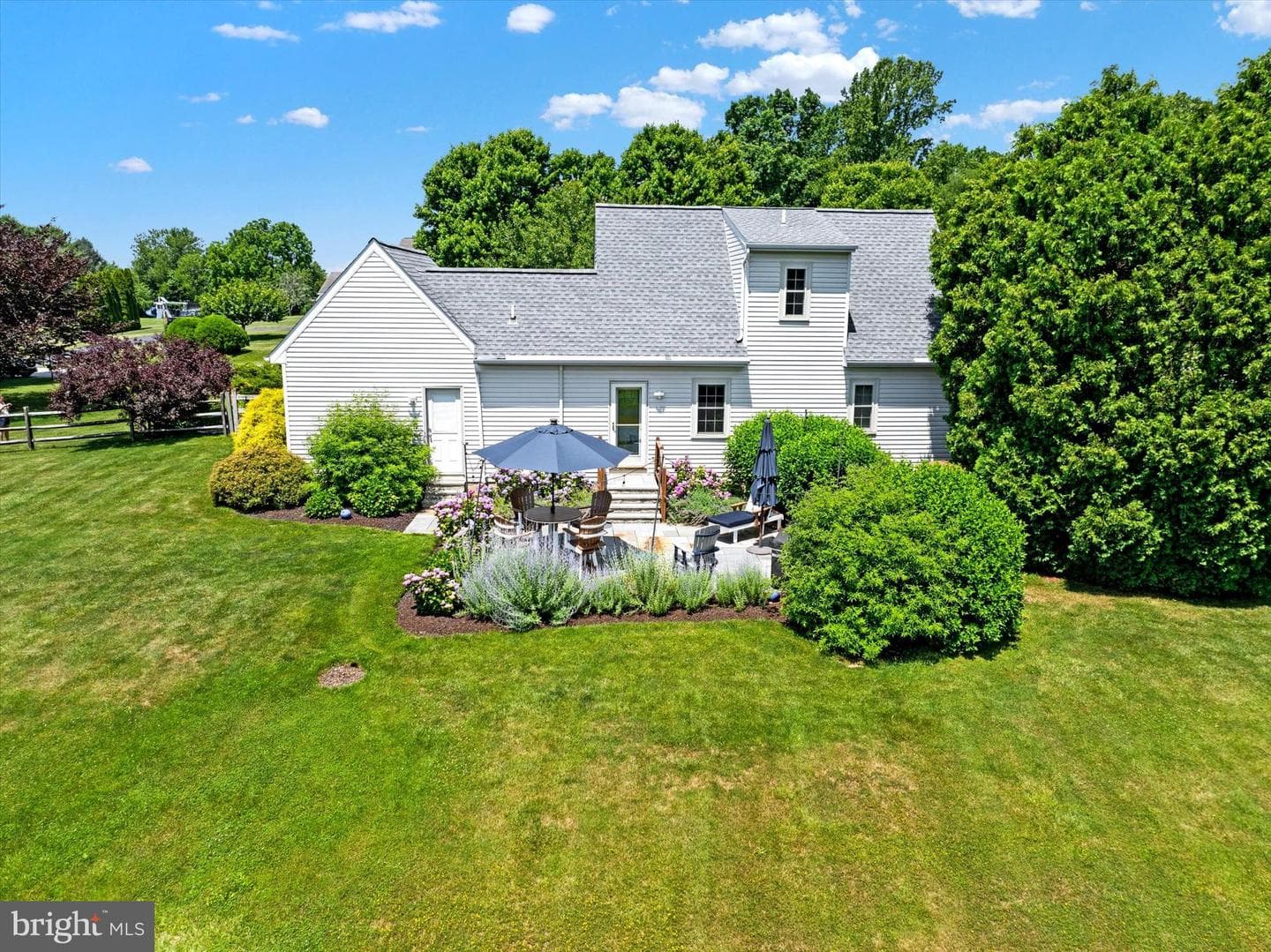 26 Henley Way photo 39