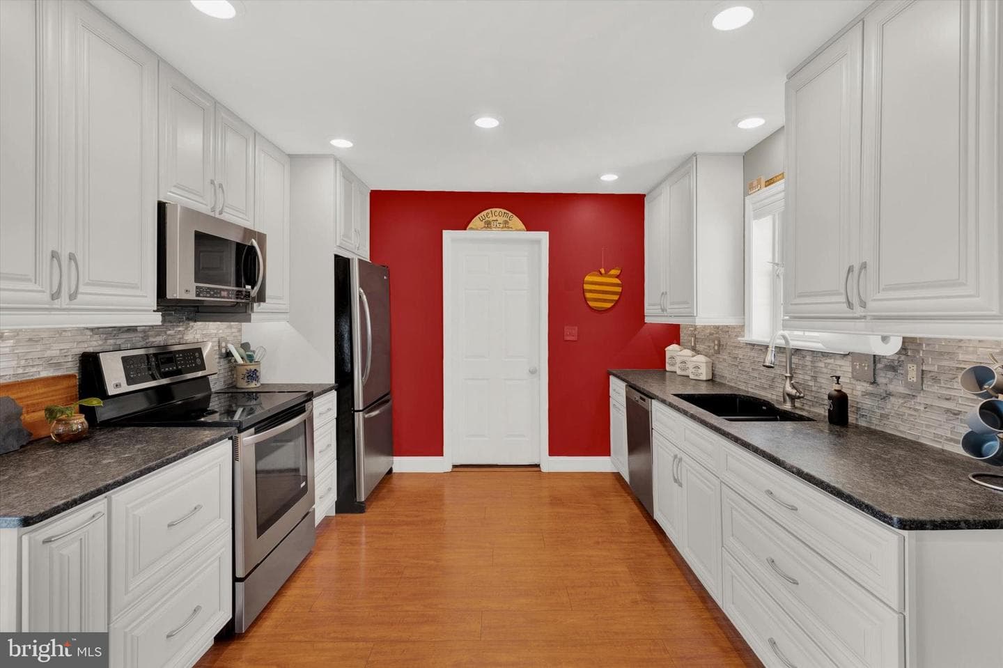 26 Henley Way photo 8