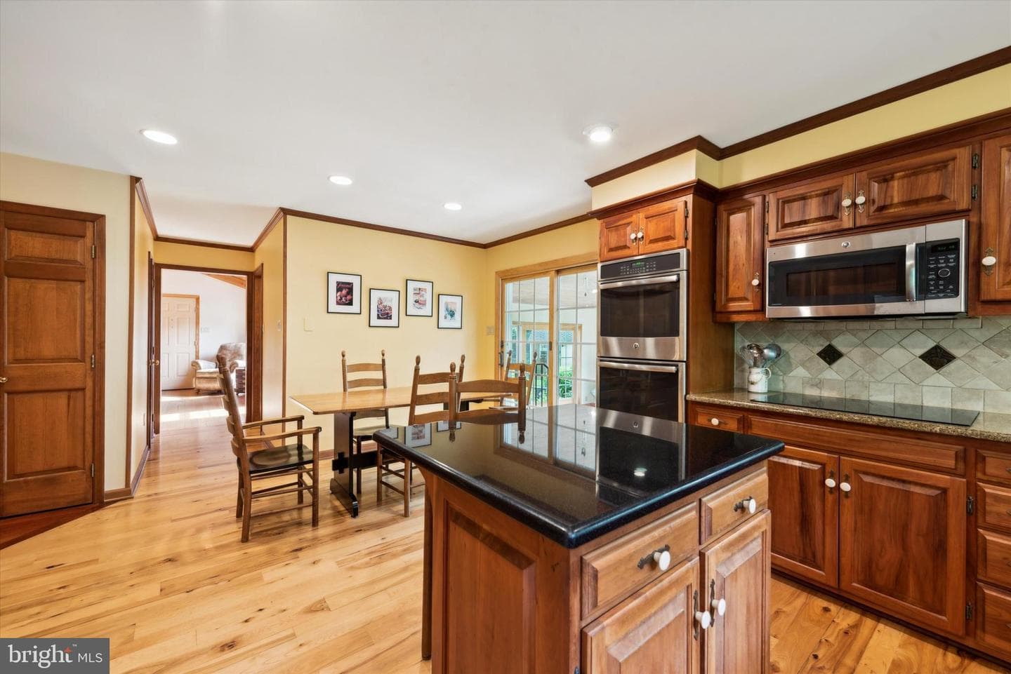 2105 Brintons Bridge Road photo 3