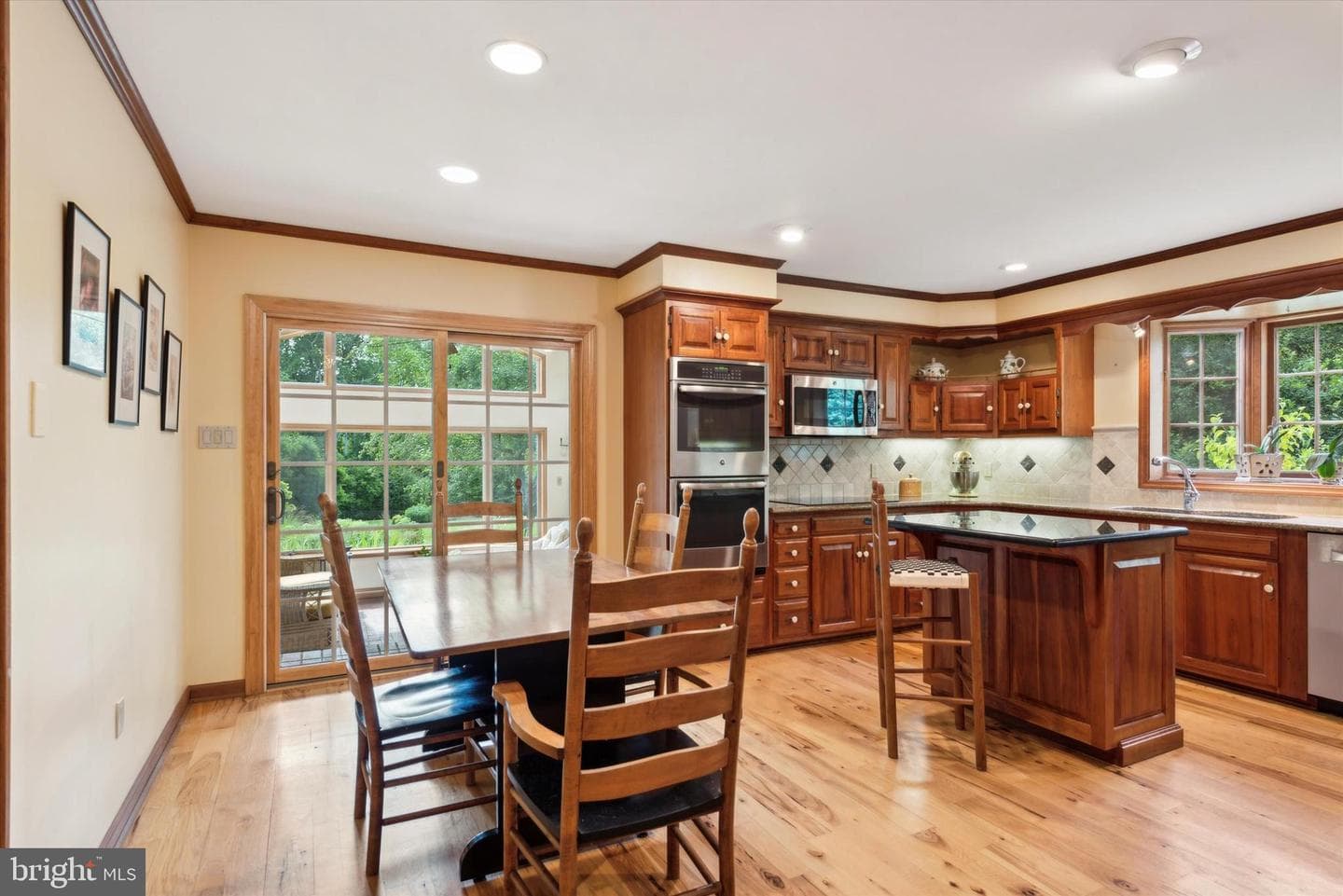 2105 Brintons Bridge Road photo 4