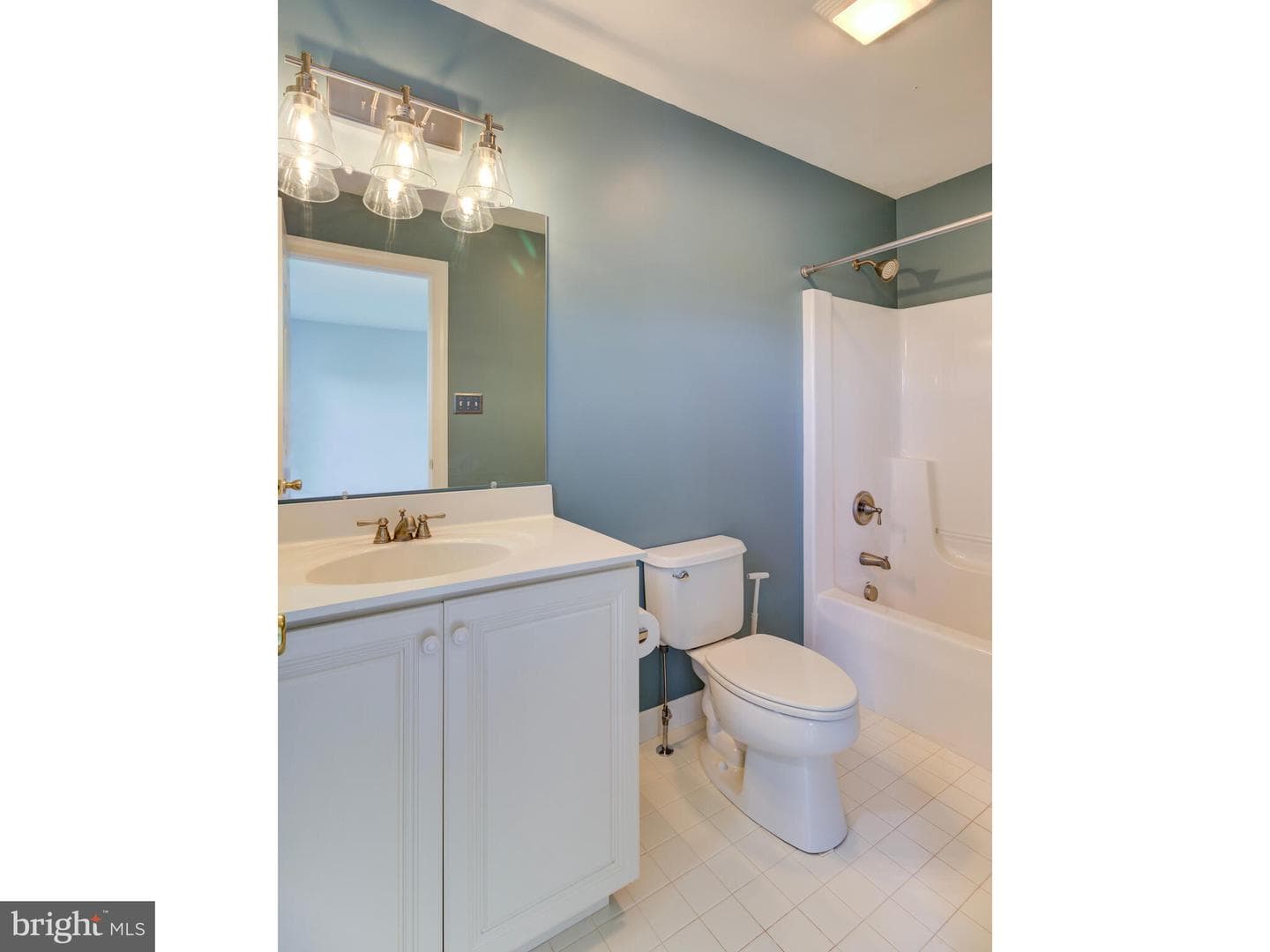 303 Hyatt Lane photo 35