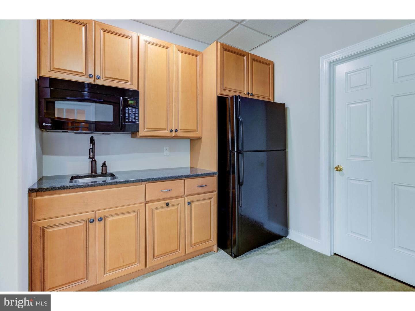 303 Hyatt Lane photo 44