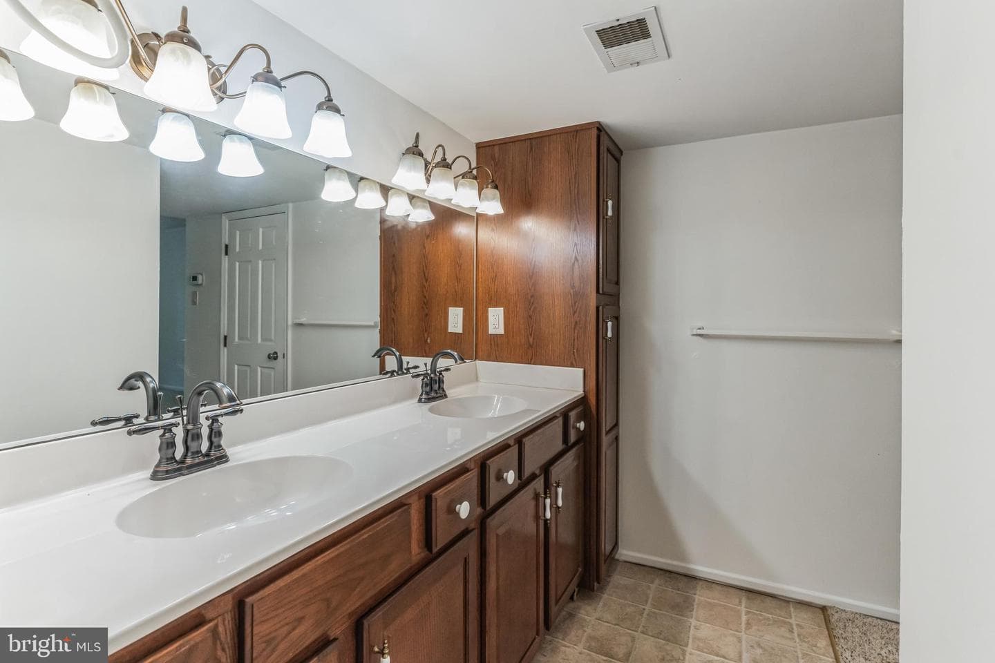 109 Harvest Lane photo 19